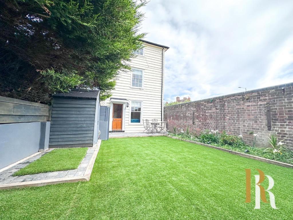 Fisherman'S Cottage - Harwich Breaks - Brand New - Long Stays Available Great Prices - Get In Touch For All Bookings - Cottage In Harwich - Beach Stay エクステリア 写真