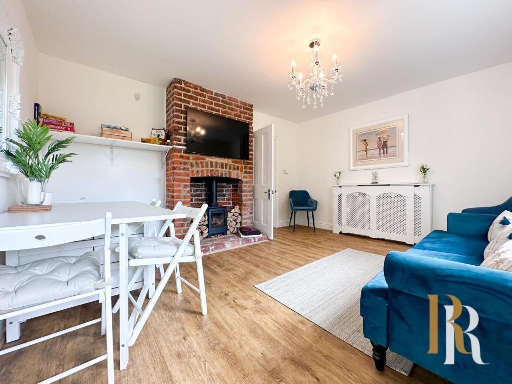 Fisherman'S Cottage - Harwich Breaks - Brand New - Long Stays Available Great Prices - Get In Touch For All Bookings - Cottage In Harwich - Beach Stay エクステリア 写真