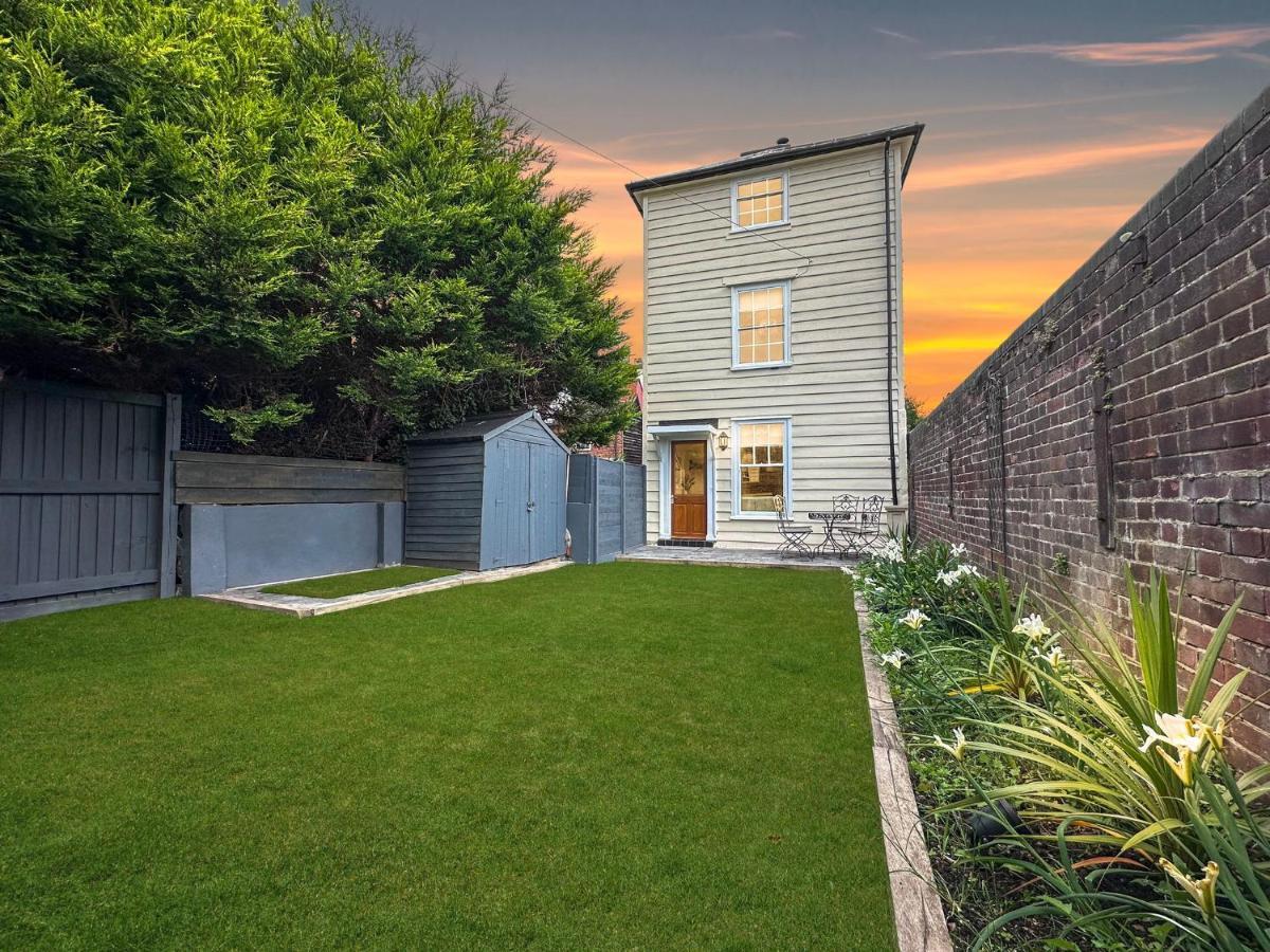 Fisherman'S Cottage - Harwich Breaks - Brand New - Long Stays Available Great Prices - Get In Touch For All Bookings - Cottage In Harwich - Beach Stay エクステリア 写真